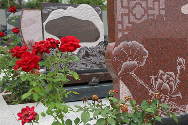 沈阳公墓的墓碑设计成了陵园艺术品，龙生墓园令人动容！