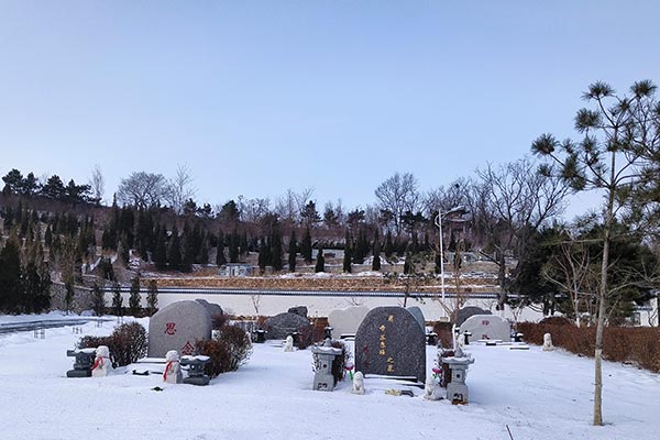 沈阳龙生墓园