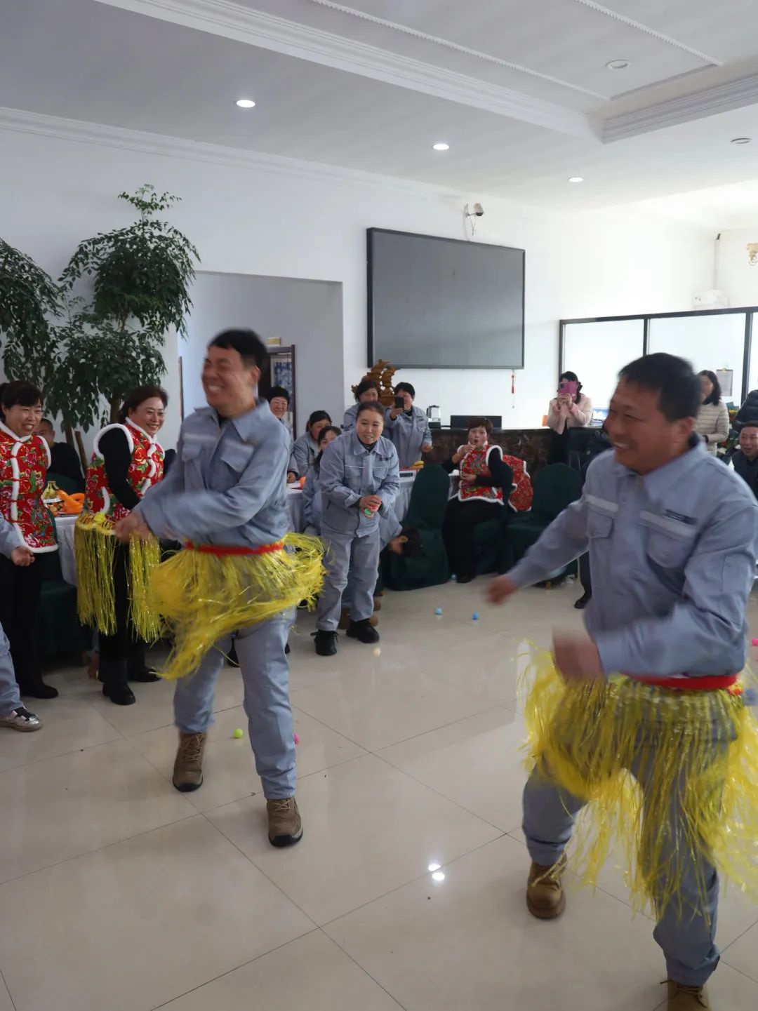 沈阳龙生墓园2023年总结、表彰暨2024年年会盛典