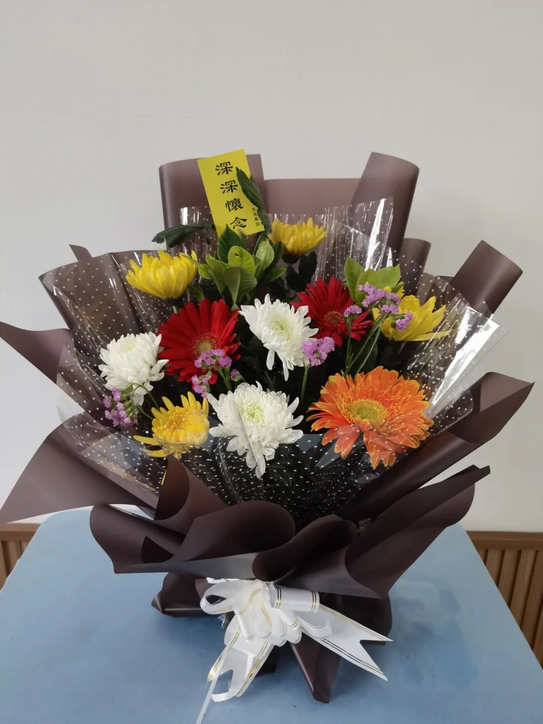 灯火映团圆,温情护新春 | 龙生墓园春节期间服务不停歇