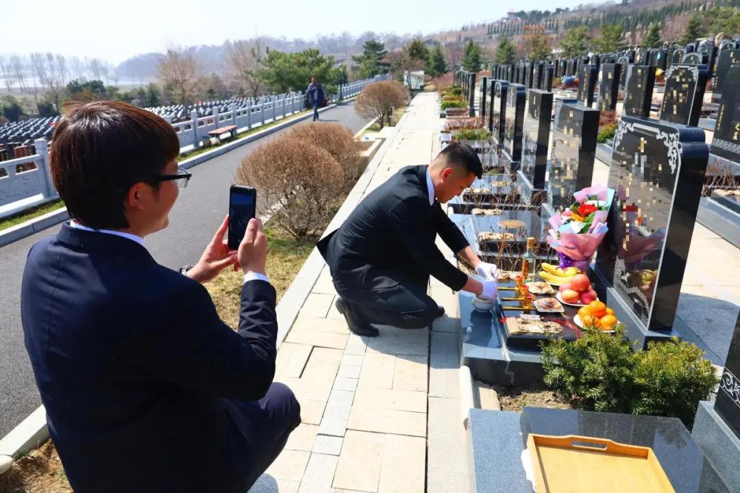 母亲节代祭服务，沈阳龙生墓园以专业守护每一份牵挂