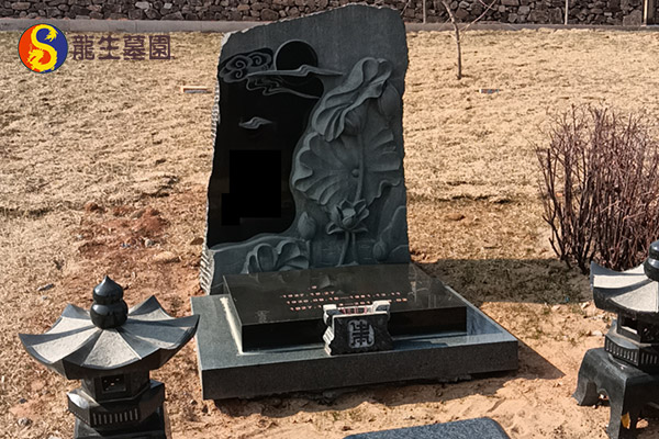 沈阳陵园墓碑设计与材质有哪些讲究？